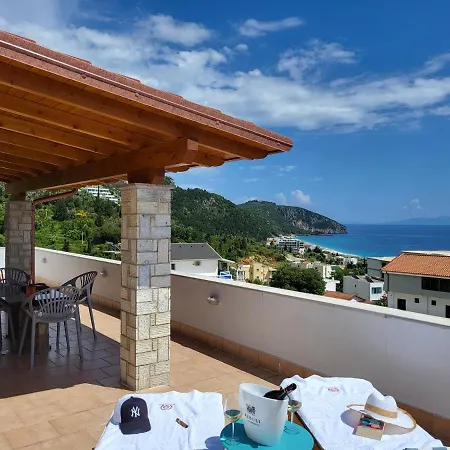 Augustus Hotel 3*