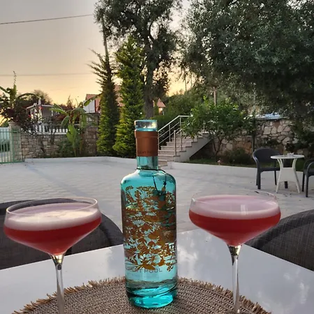 Augustus 3* Dhërmi